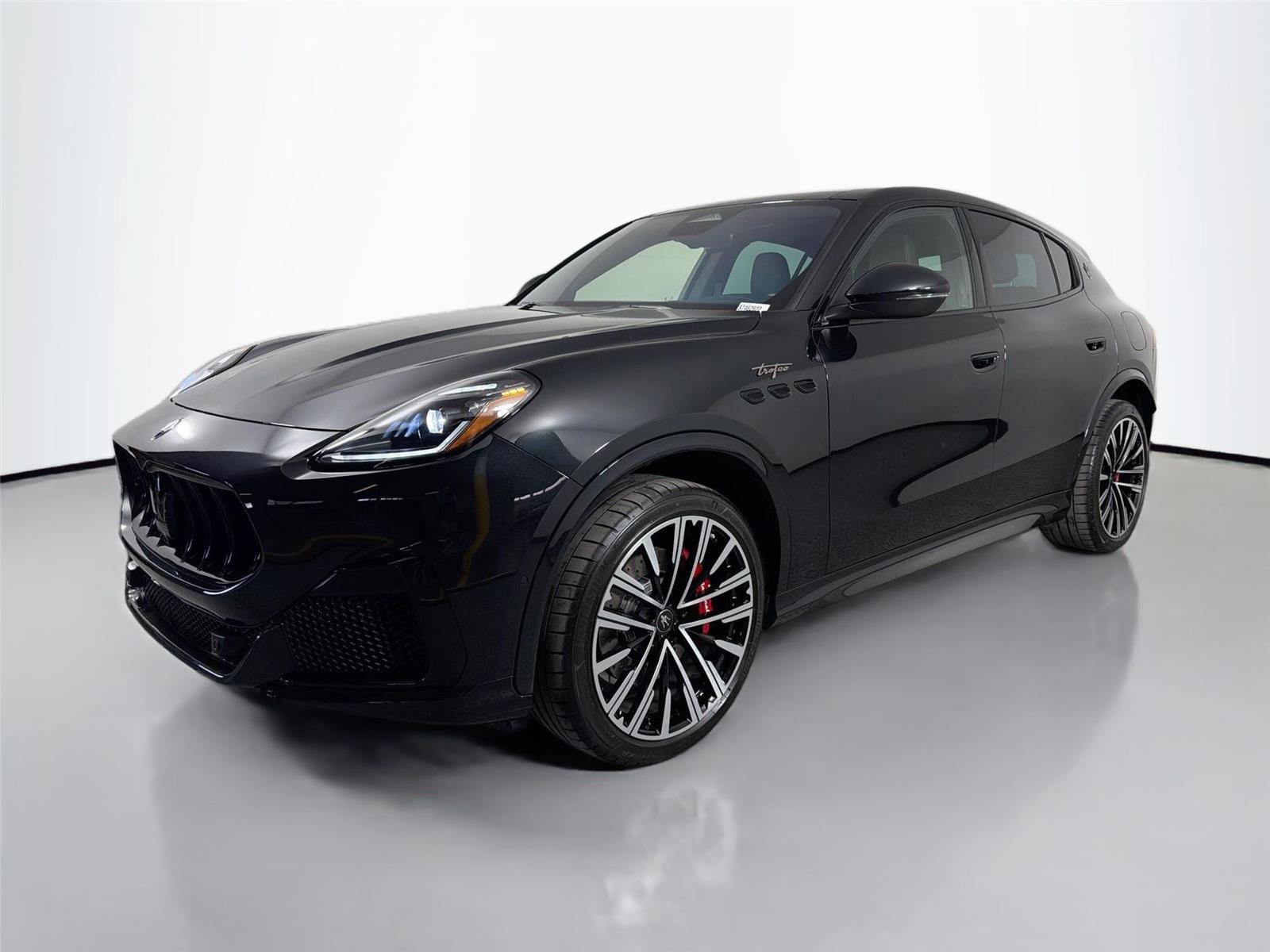 Used 2025 Maserati Grecale Trofeo AWD/4WD image 1