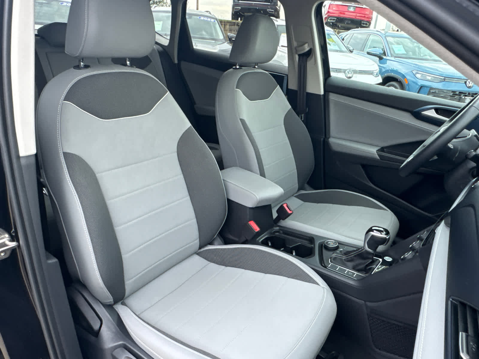 Certified 2024 Volkswagen Taos SE image 14