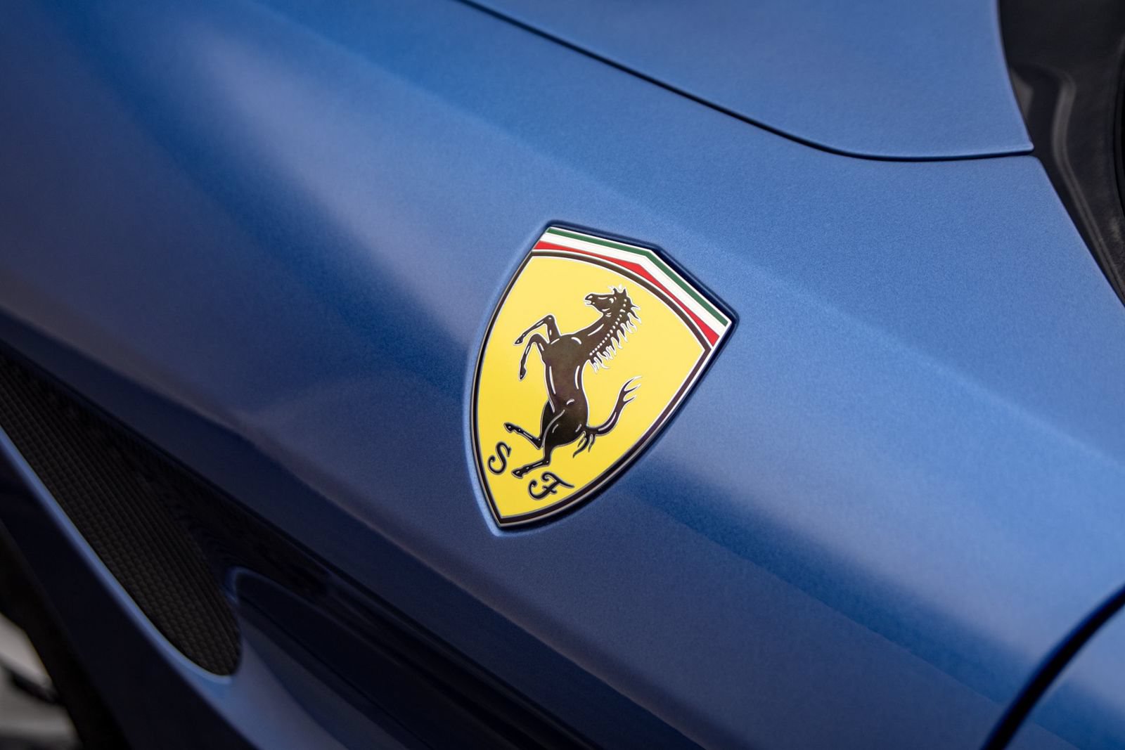 Used 2016 Ferrari California T RWD image 53
