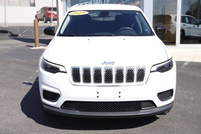 Used 2019 Jeep Cherokee Sport FWD image 7