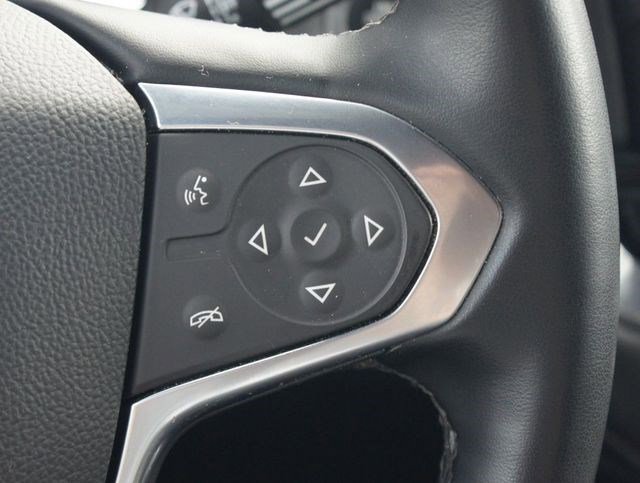 Used 2023 Chevrolet Traverse LT image 10