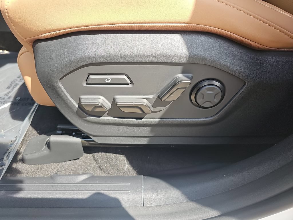 New 2026 Hyundai Santa Fe Calligraphy FWD image 30