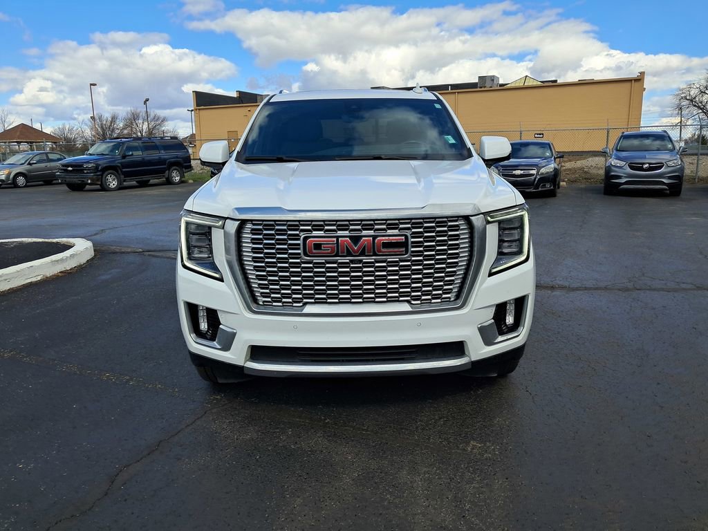 Used 2021 GMC Yukon Denali w/ Denali Premium Package image 4