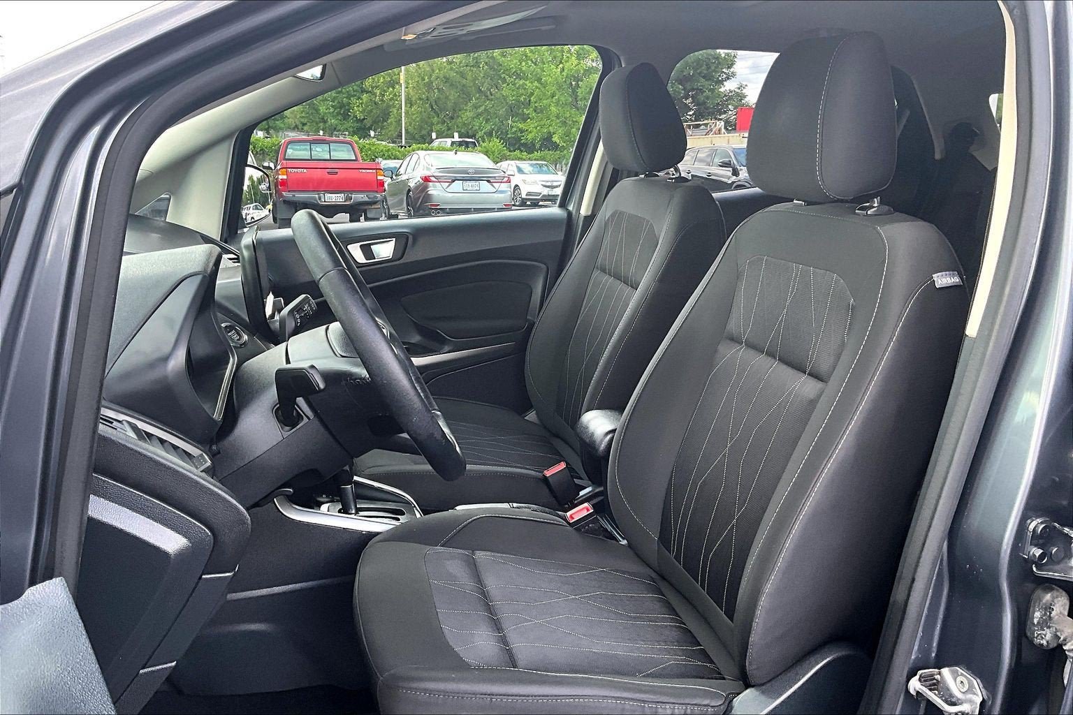 Used 2018 Ford EcoSport SE FWD image 24
