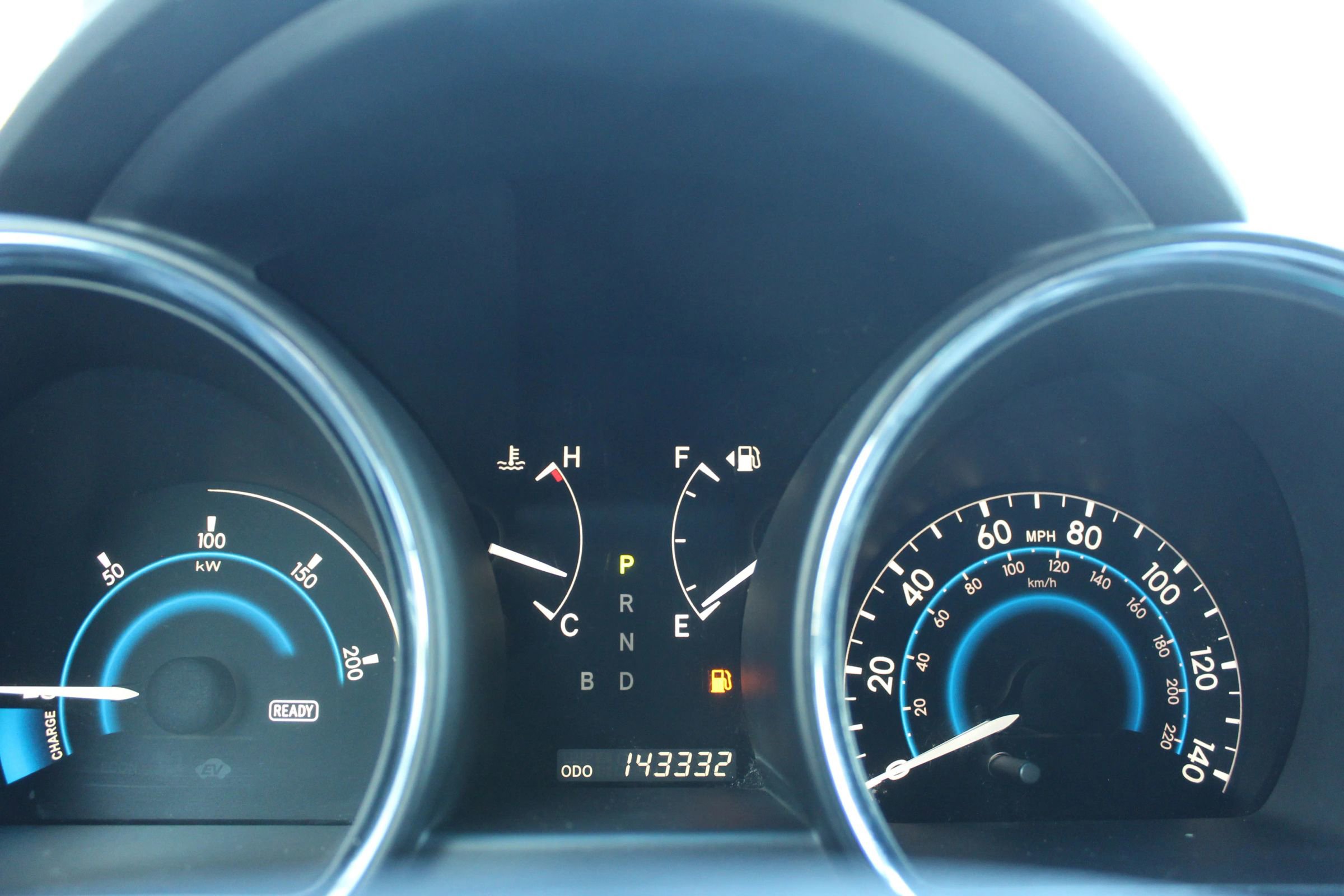 Used 2011 Toyota Highlander Hybrid w/ Cold Weather Pkg image 31