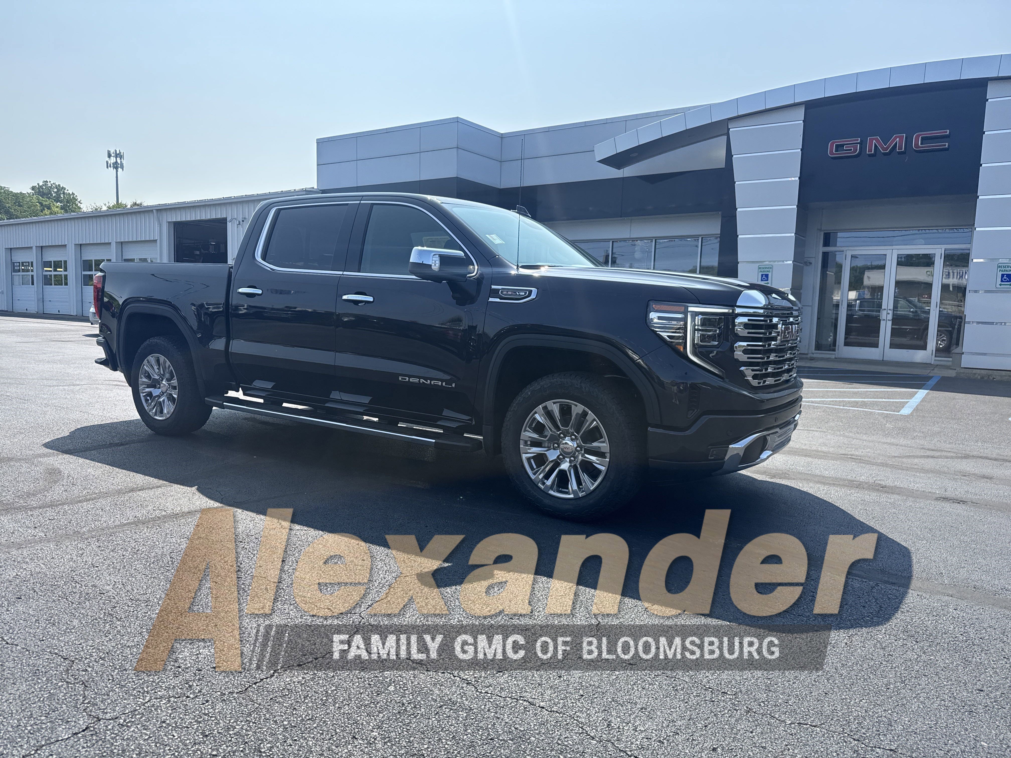 New 2025 GMC Sierra 1500 Denali