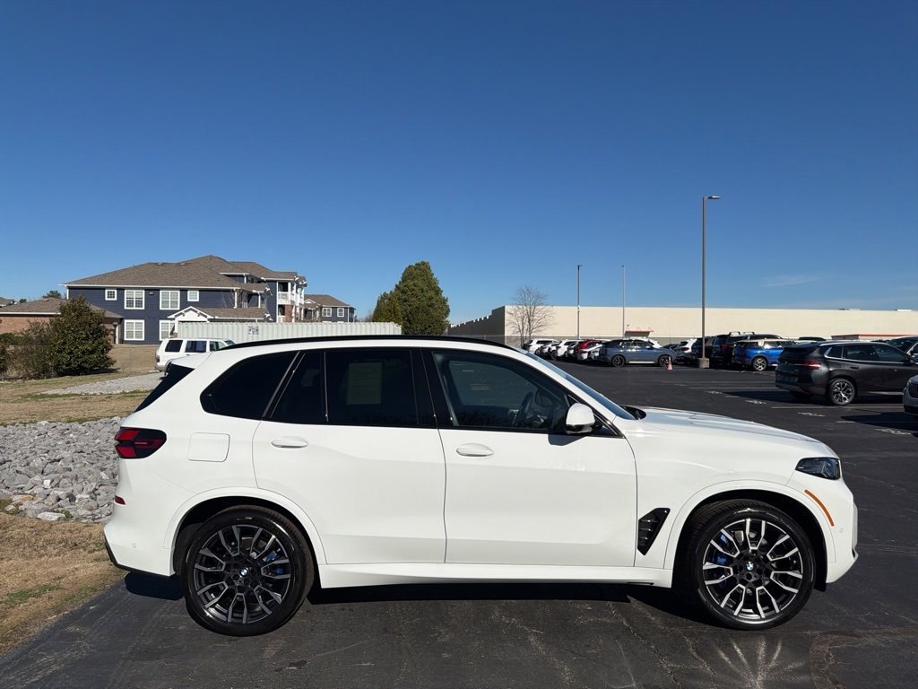 Used 2026 BMW X5 sDrive40i w/ M Sport Package image 6