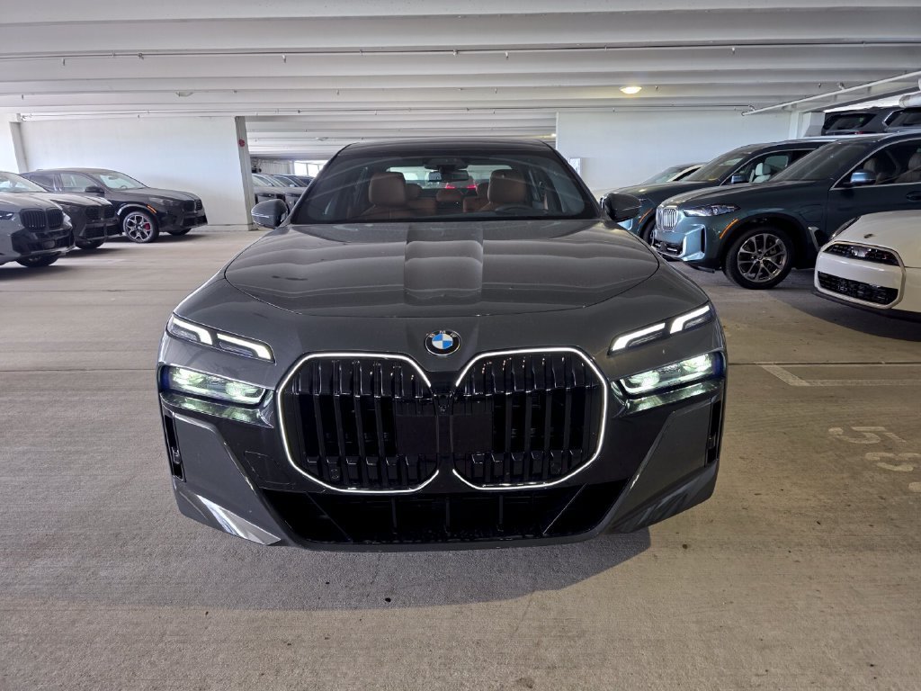 New 2026 BMW 760i xDrive AWD/4WD image 2