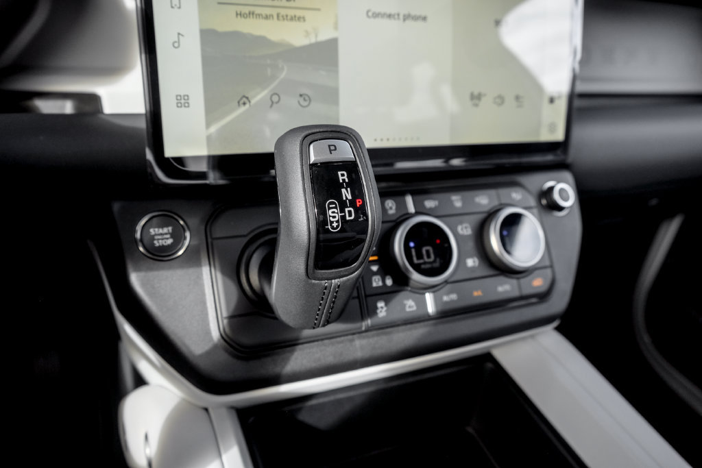 New 2026 Land Rover Defender 110 S AWD/4WD image 15