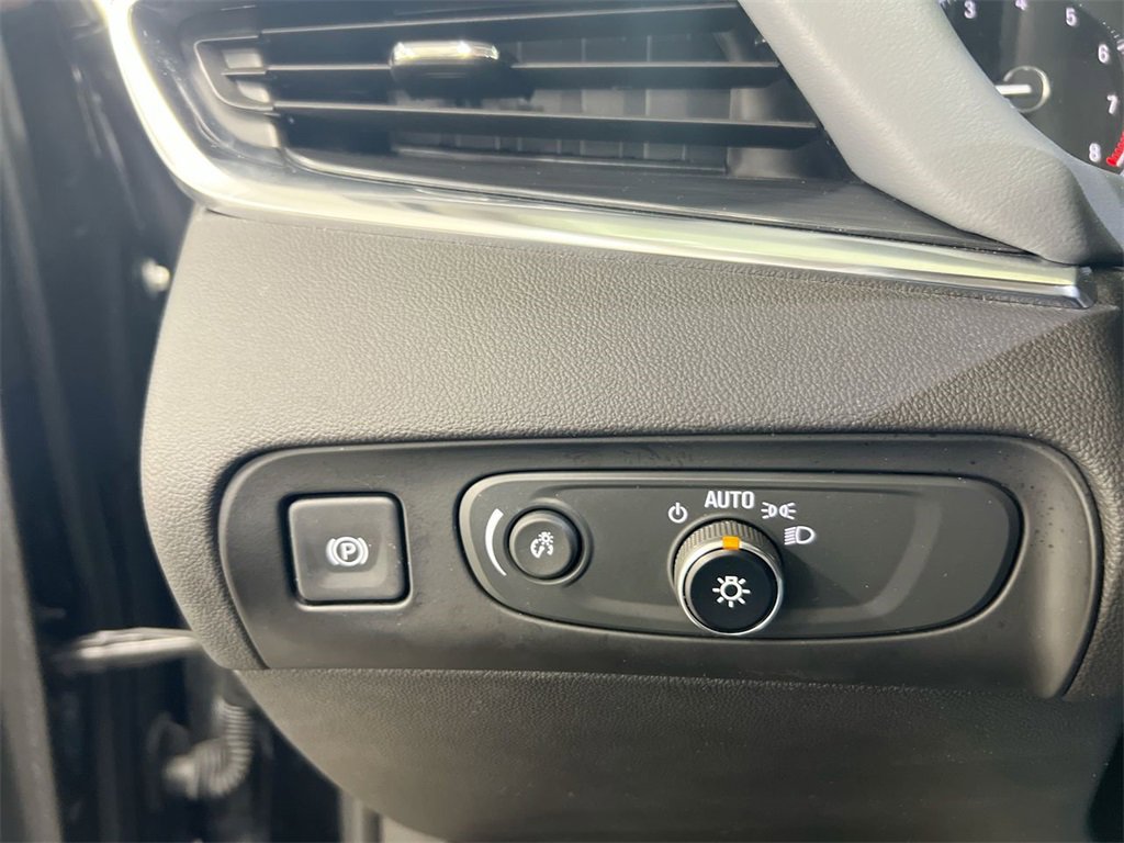 Used 2020 Buick Enclave Premium image 17