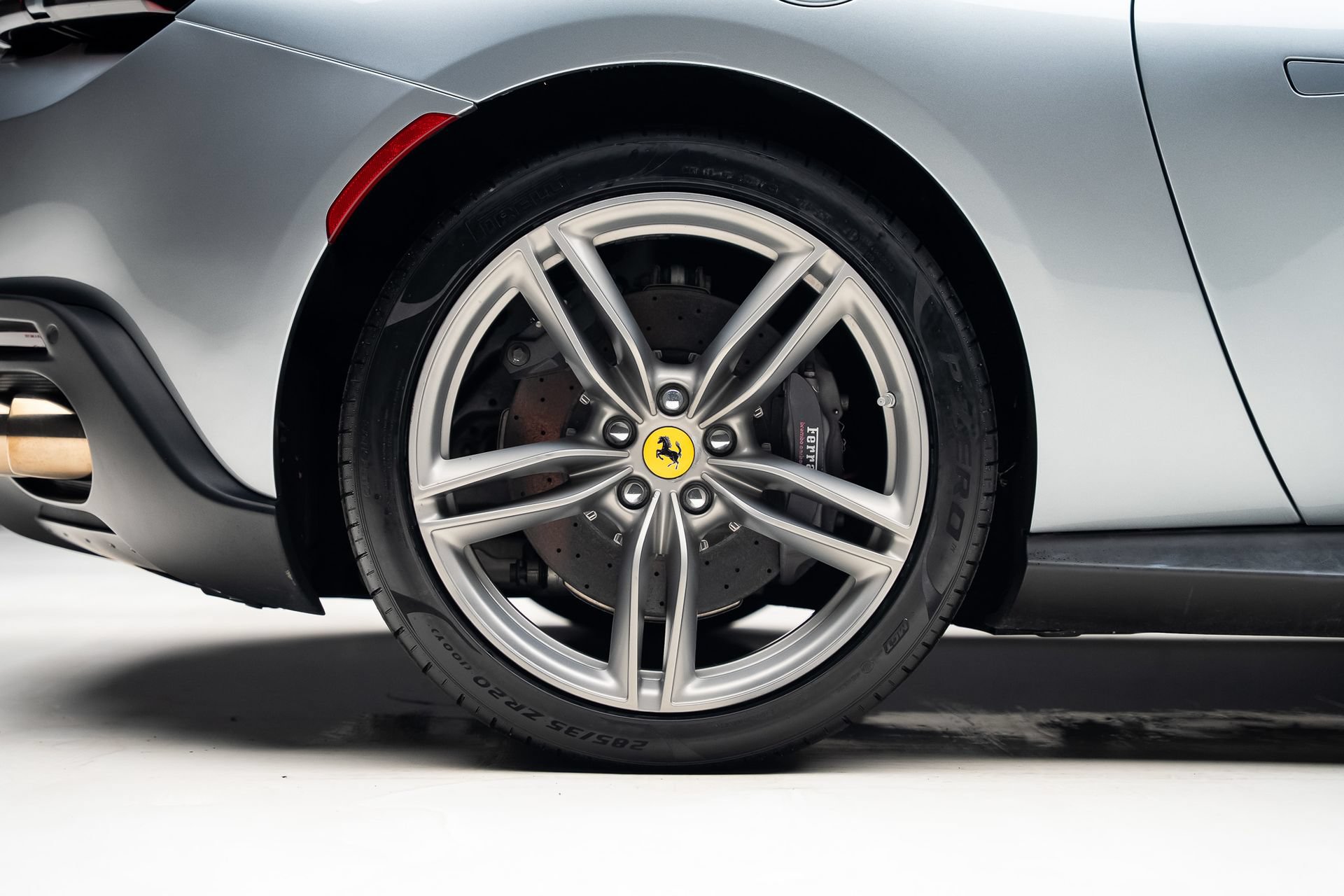 Used 2021 Ferrari Roma RWD image 39