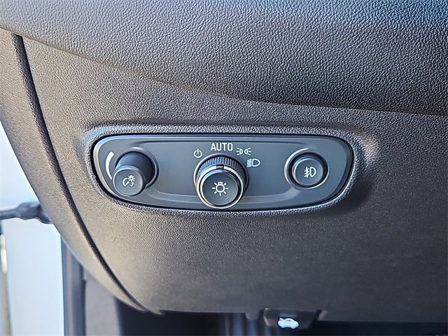 Used 2021 Chevrolet Equinox LT image 17