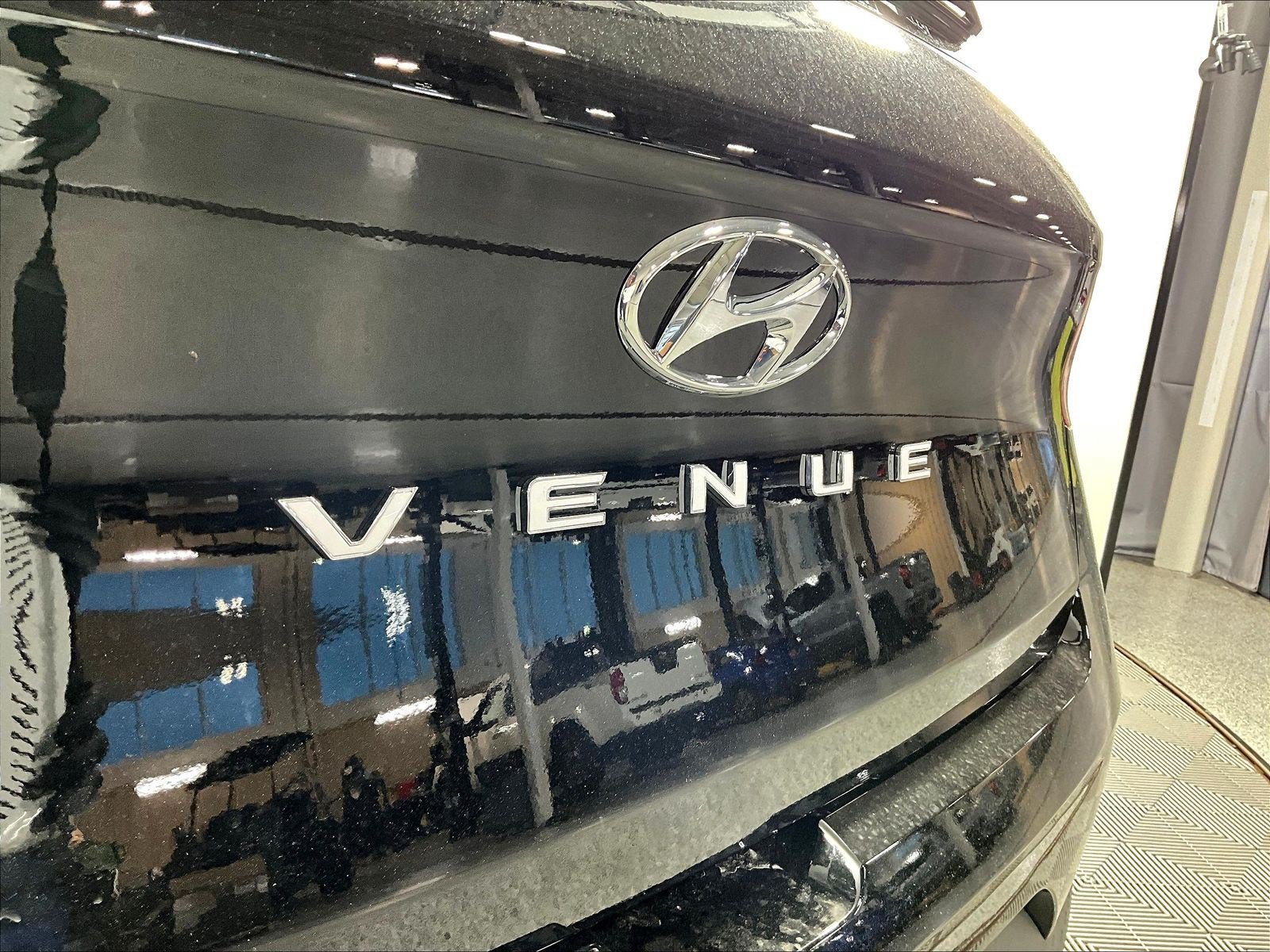 New 2026 Hyundai Venue SE FWD image 13