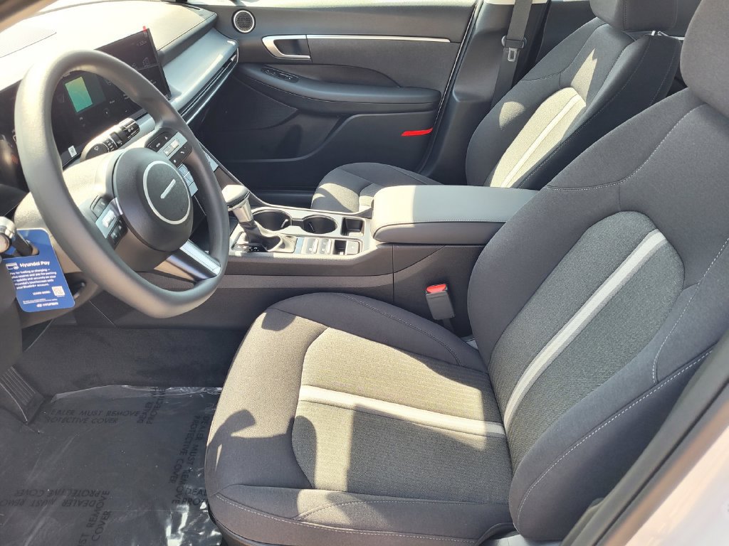 New 2026 Hyundai Sonata SE FWD image 8