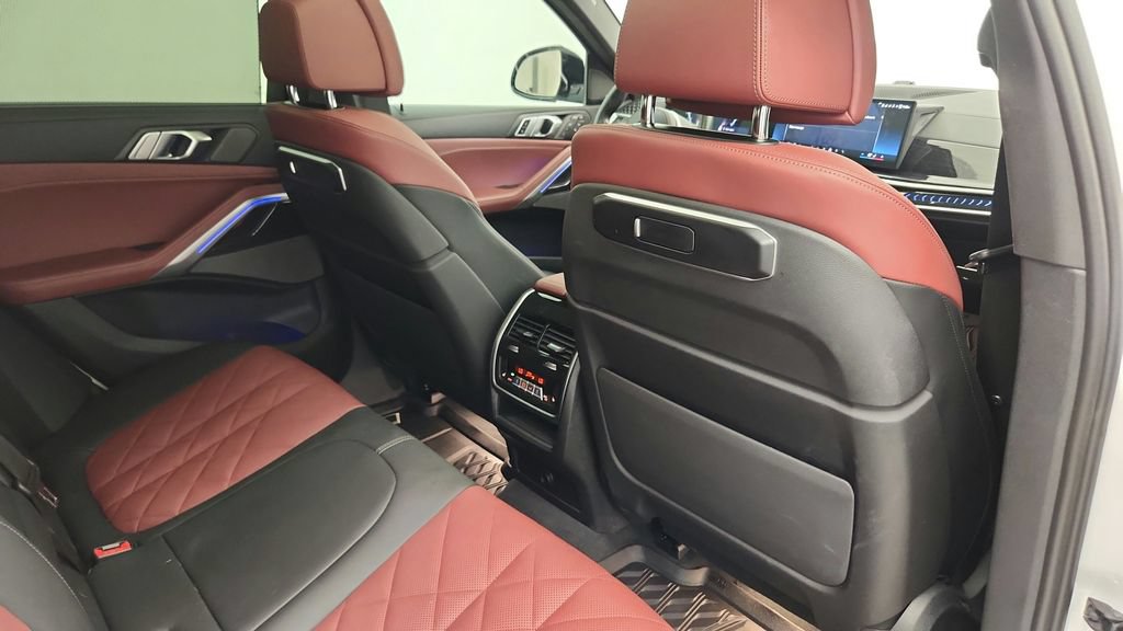 Used 2024 BMW X6 xDrive40i w/ Premium Package AWD/4WD image 38