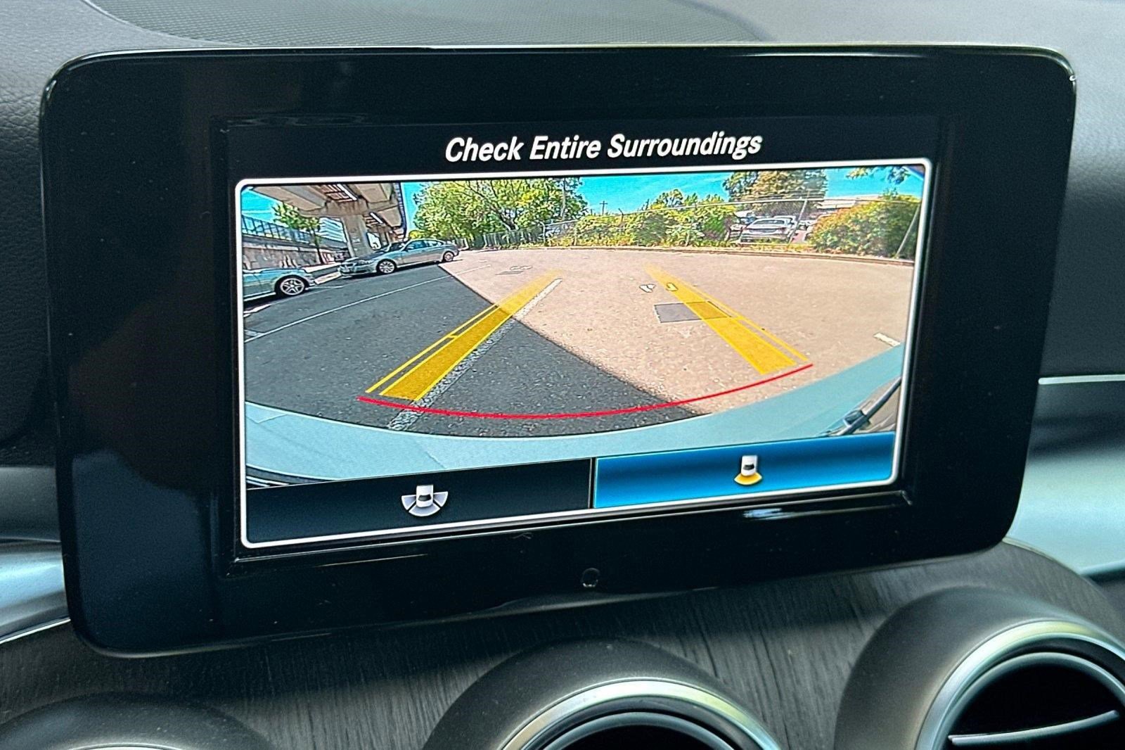 Used 2019 Mercedes-Benz C 300 Sedan image 25
