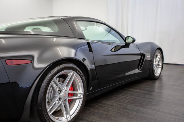 Used 2006 Chevrolet Corvette Z06 w/ Preferred Equipment Group image 27