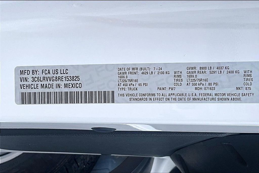New 2024 RAM ProMaster 2500 w/ Convenience Group FWD image 11