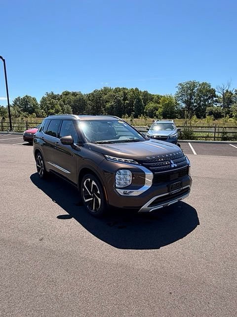 Used 2022 Mitsubishi Outlander SEL AWD/4WD image 2