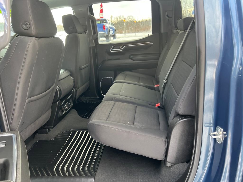 Used 2024 GMC Sierra 1500 SLE image 19
