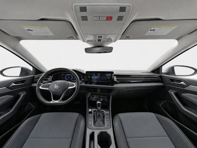 Used 2025 Volkswagen Jetta SE FWD image 16