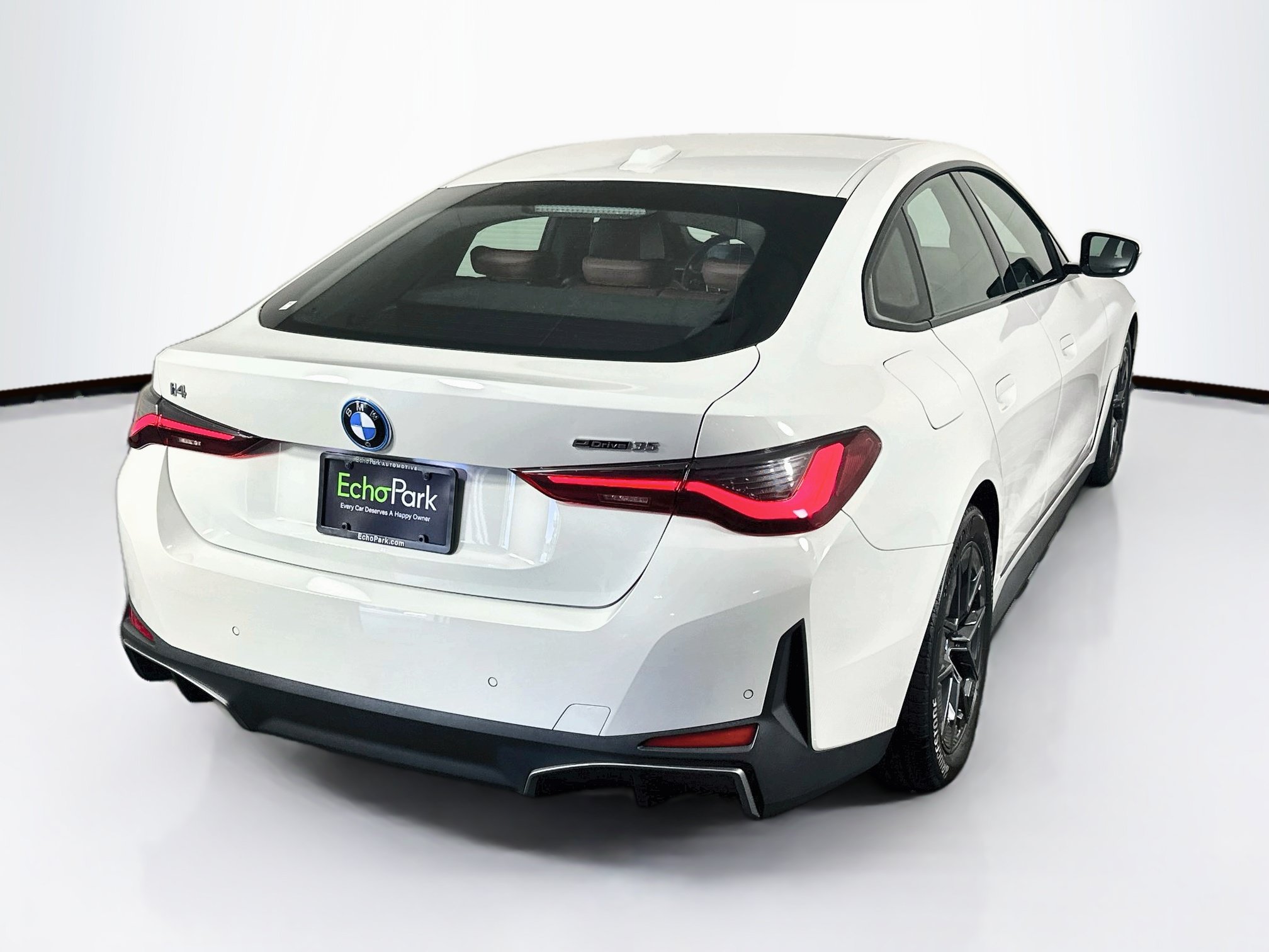 Used 2023 BMW i4 eDrive35 w/ Premium Package RWD image 9
