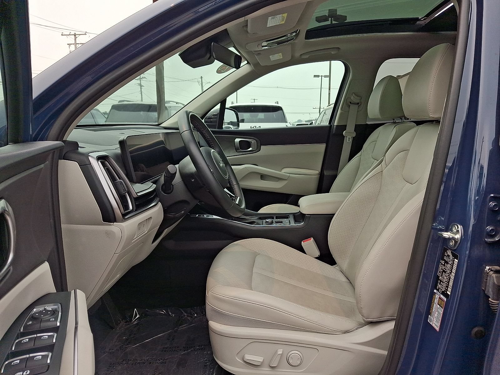 Used 2025 Kia Sorento X-Line EX AWD/4WD image 13
