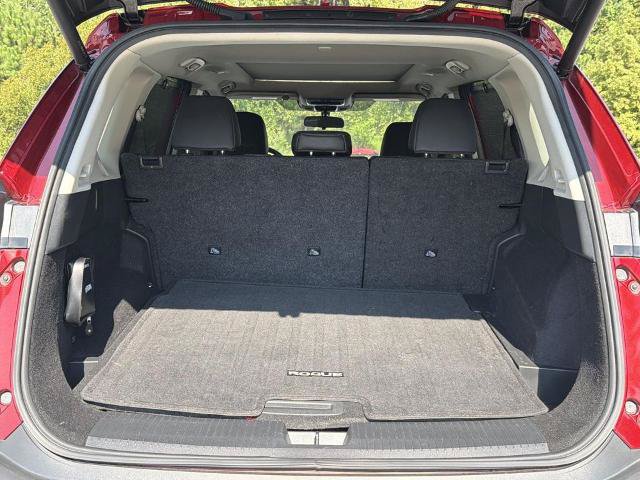 Certified 2023 Nissan Rogue SV w/ SV Premium B Package FWD image 26