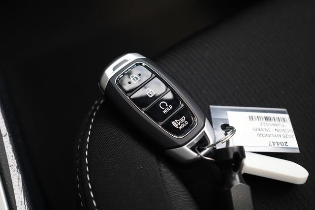 New 2026 Hyundai Venue SEL FWD image 26