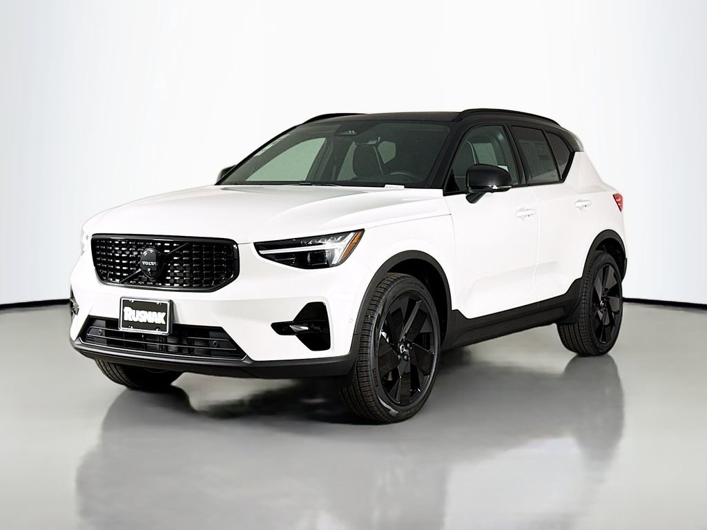 New 2026 Volvo XC40 B5 Ultra w/ Climate Package image 3