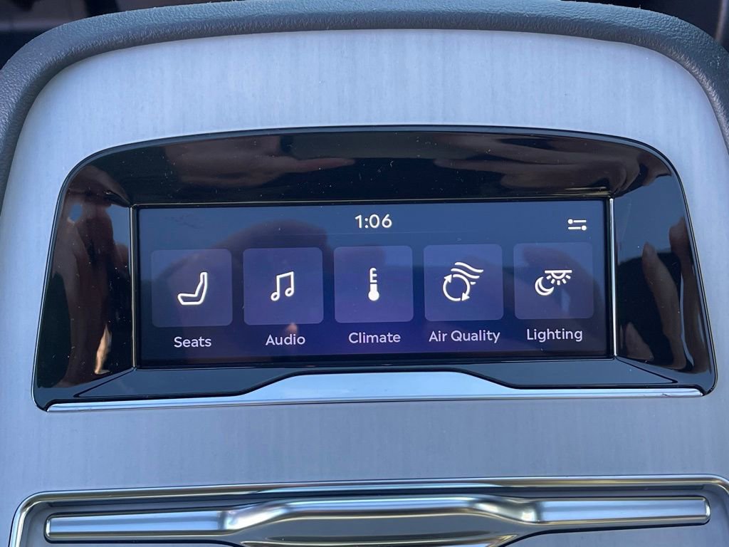 New 2026 Lincoln Navigator L Reserve w/ Jet Appearance Package image 18