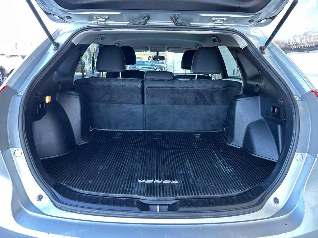 Used 2015 Toyota Venza LE AWD/4WD image 14