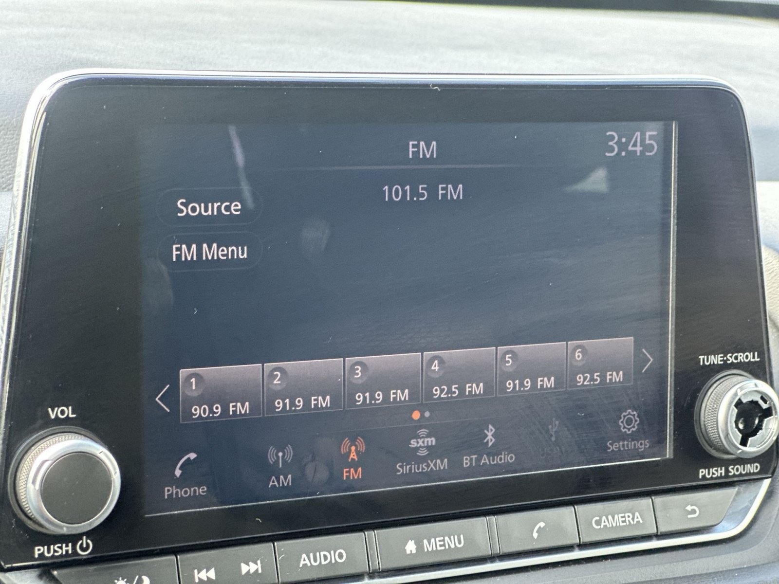 Used 2024 Nissan Rogue SV FWD image 21