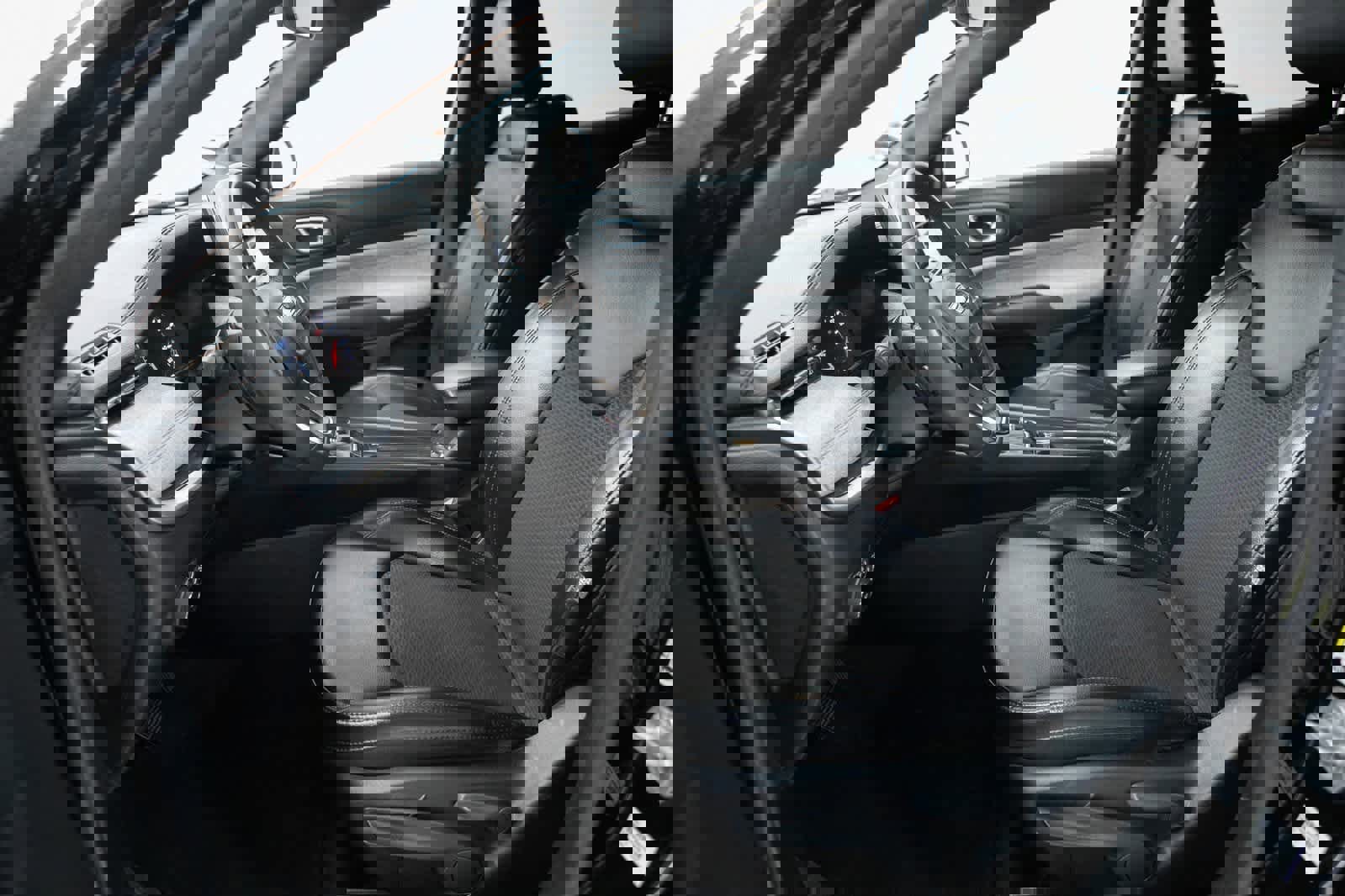 Used 2023 Jeep Compass Latitude image 16