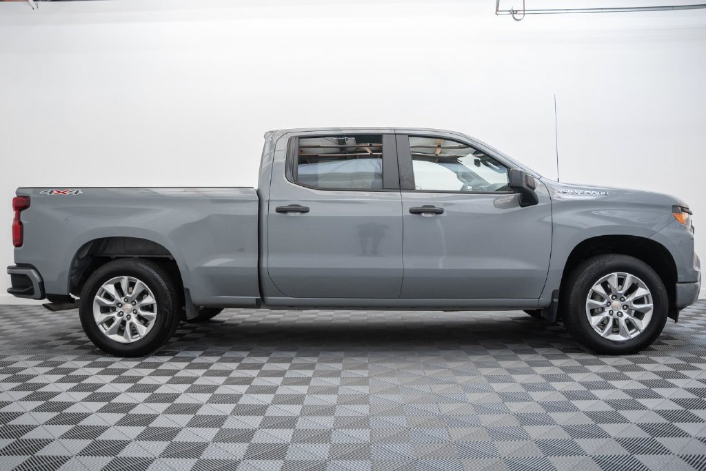 Used 2024 Chevrolet Silverado 1500 Custom AWD/4WD image 4
