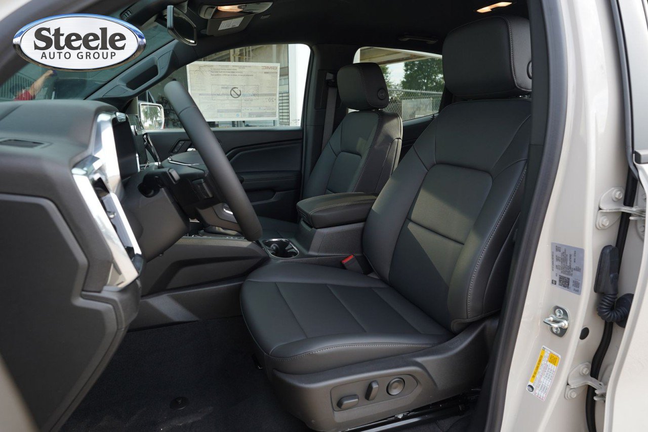 New 2026 GMC Canyon Elevation w/ Convenience Package RWD image 18