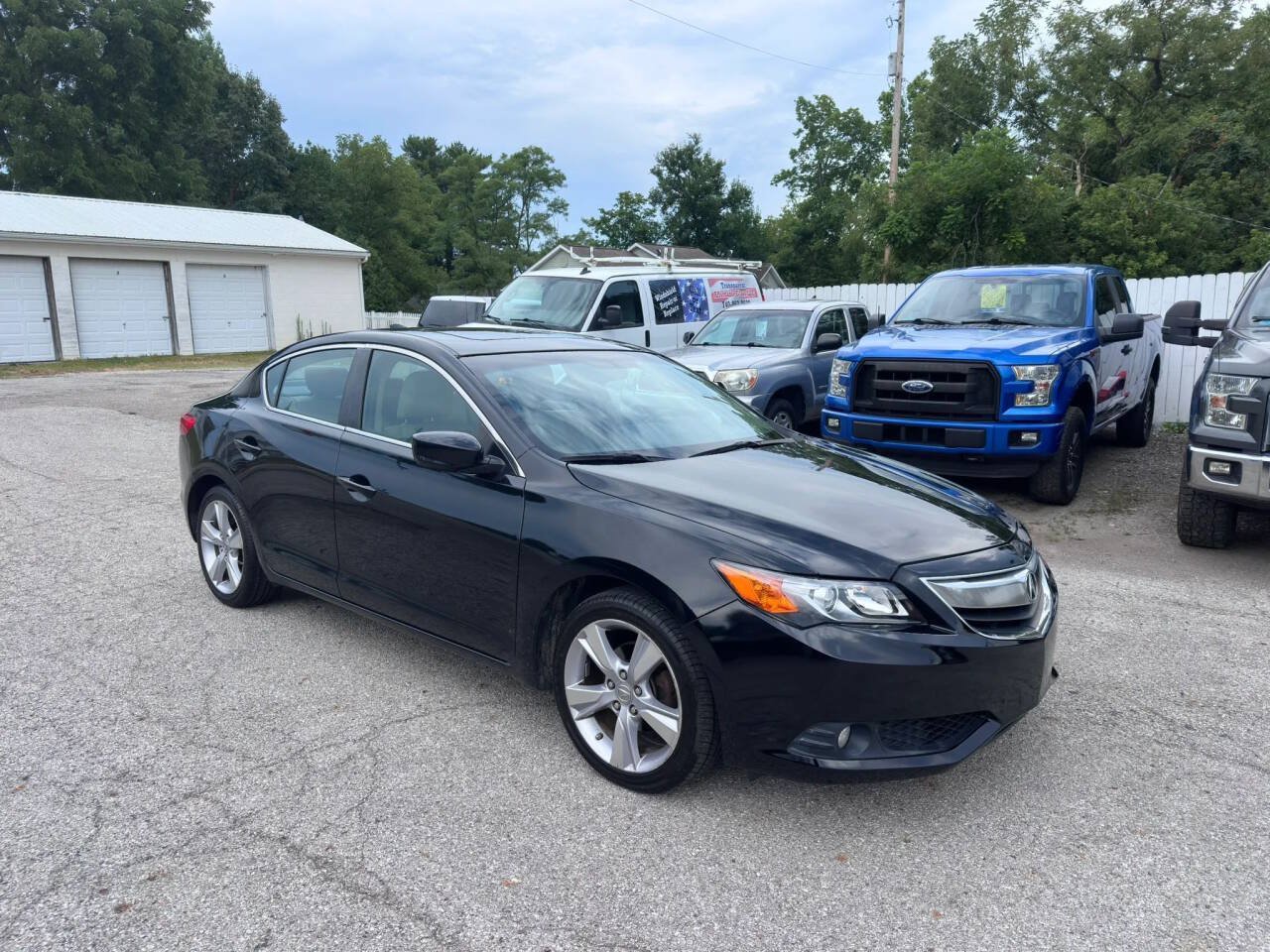 Used 2014 Acura ILX w/ Technology Package FWD image 3