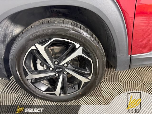 Used 2023 Chevrolet TrailBlazer RS w/ Sun and Liftgate Package AWD/4WD image 27