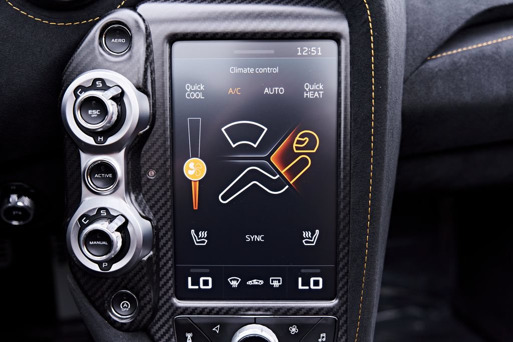 Used 2022 McLaren 765LT RWD image 96
