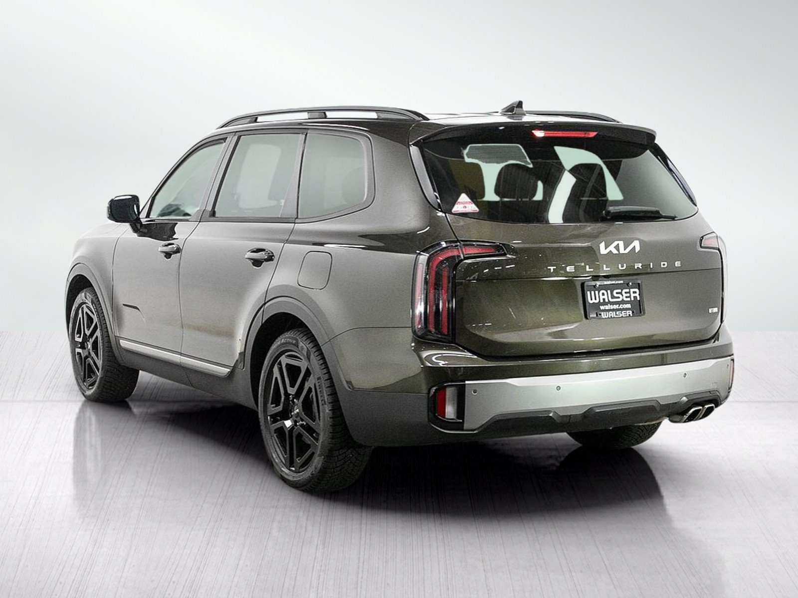 Used 2023 Kia Telluride SX X-Line AWD/4WD image 3