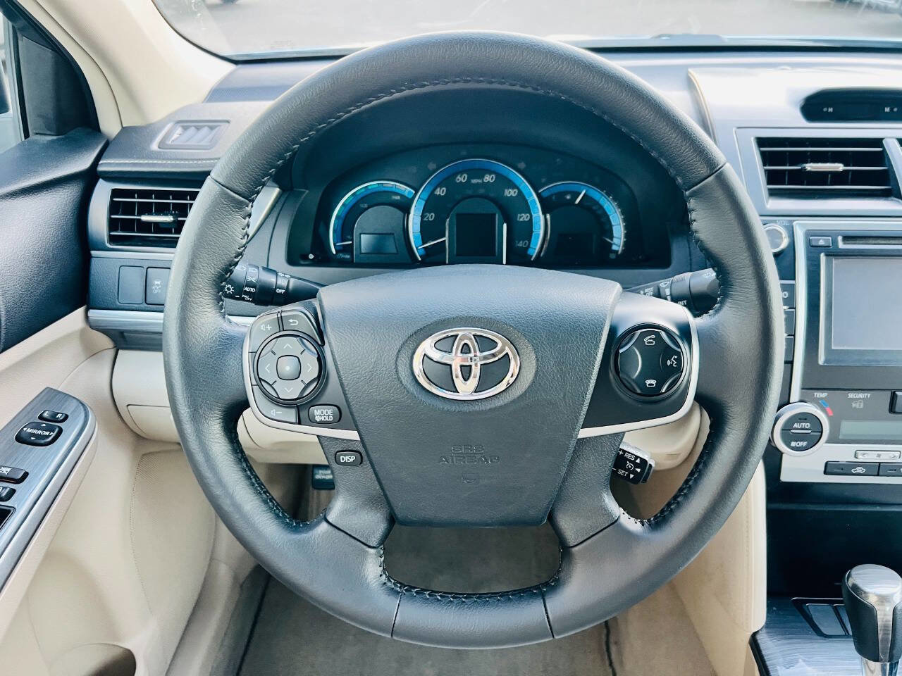 Used 2012 Toyota Camry XLE w/ Convenience Pkg image 20