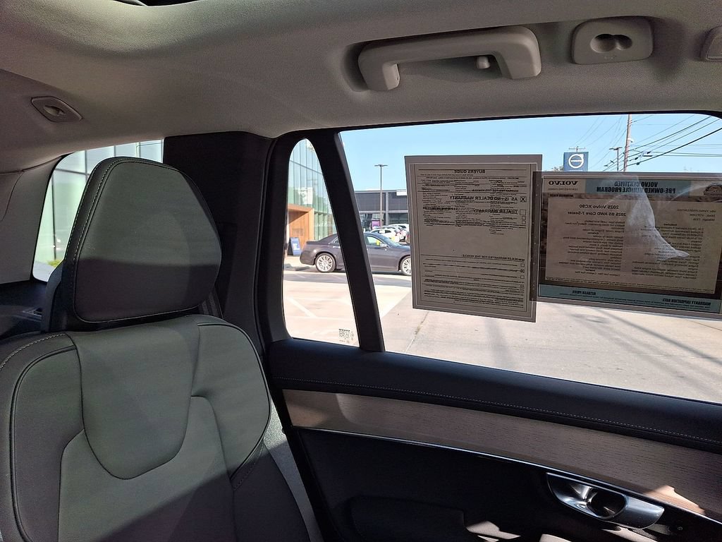 Certified 2025 Volvo XC90 B5 Core AWD/4WD image 14