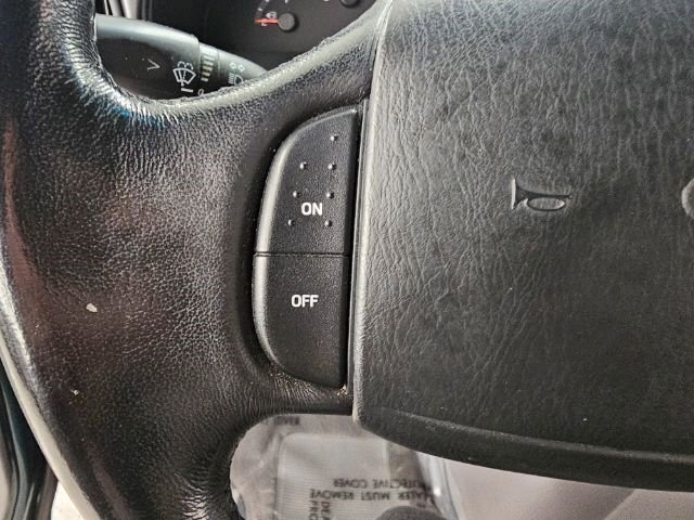 Used 2000 Ford E-150 and Econoline 150 Wagon image 11