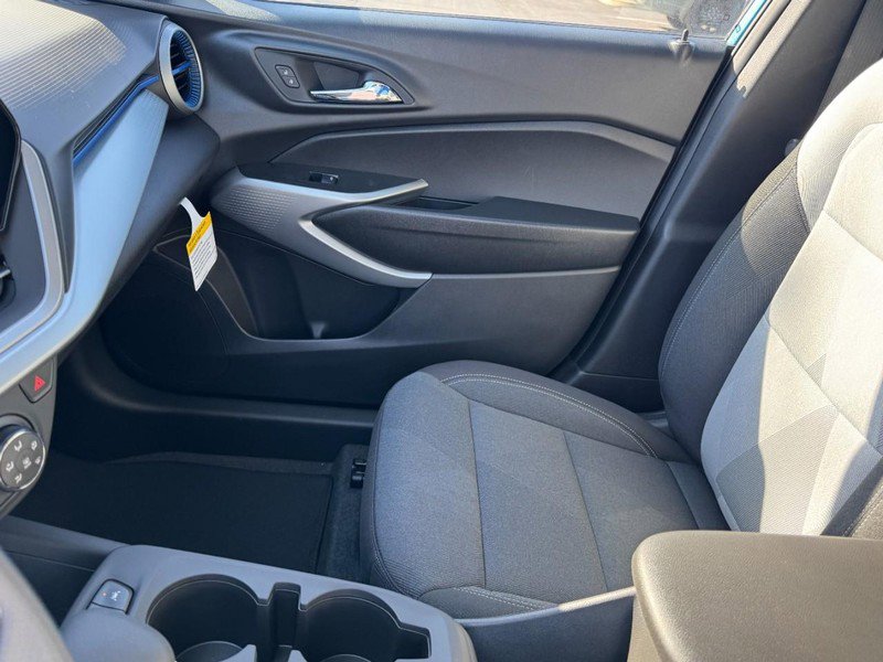 New 2026 Chevrolet Trax LS w/ Driver Confidence Package image 34