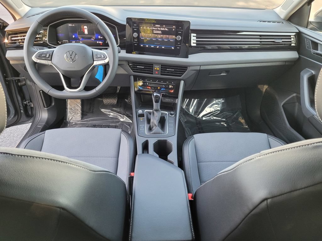 New 2026 Volkswagen Jetta SE FWD image 15