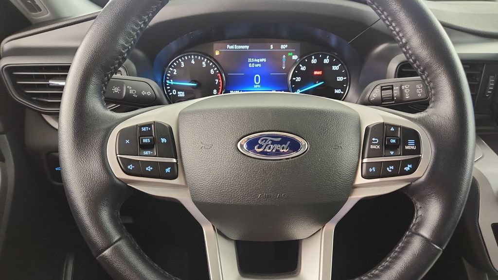 Used 2023 Ford Explorer XLT AWD/4WD image 12
