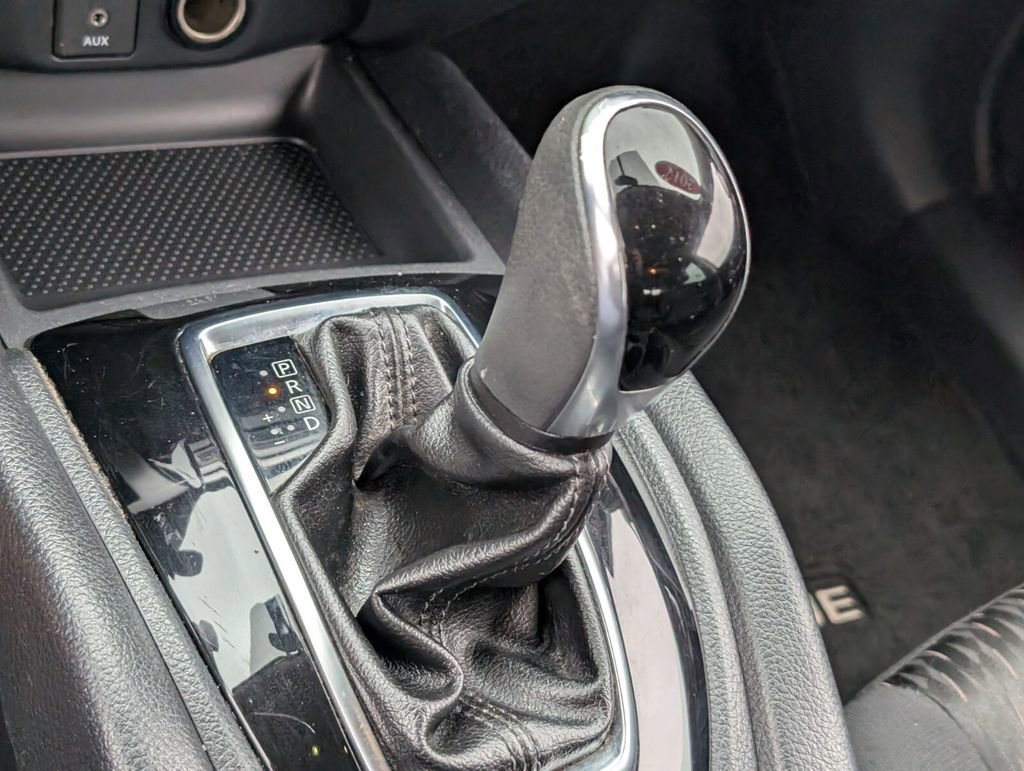 Used 2017 Nissan Rogue S image 22