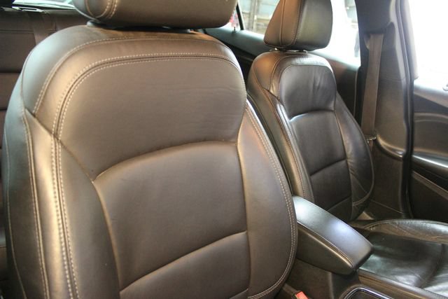Used 2018 Chevrolet Cruze Premier FWD image 10