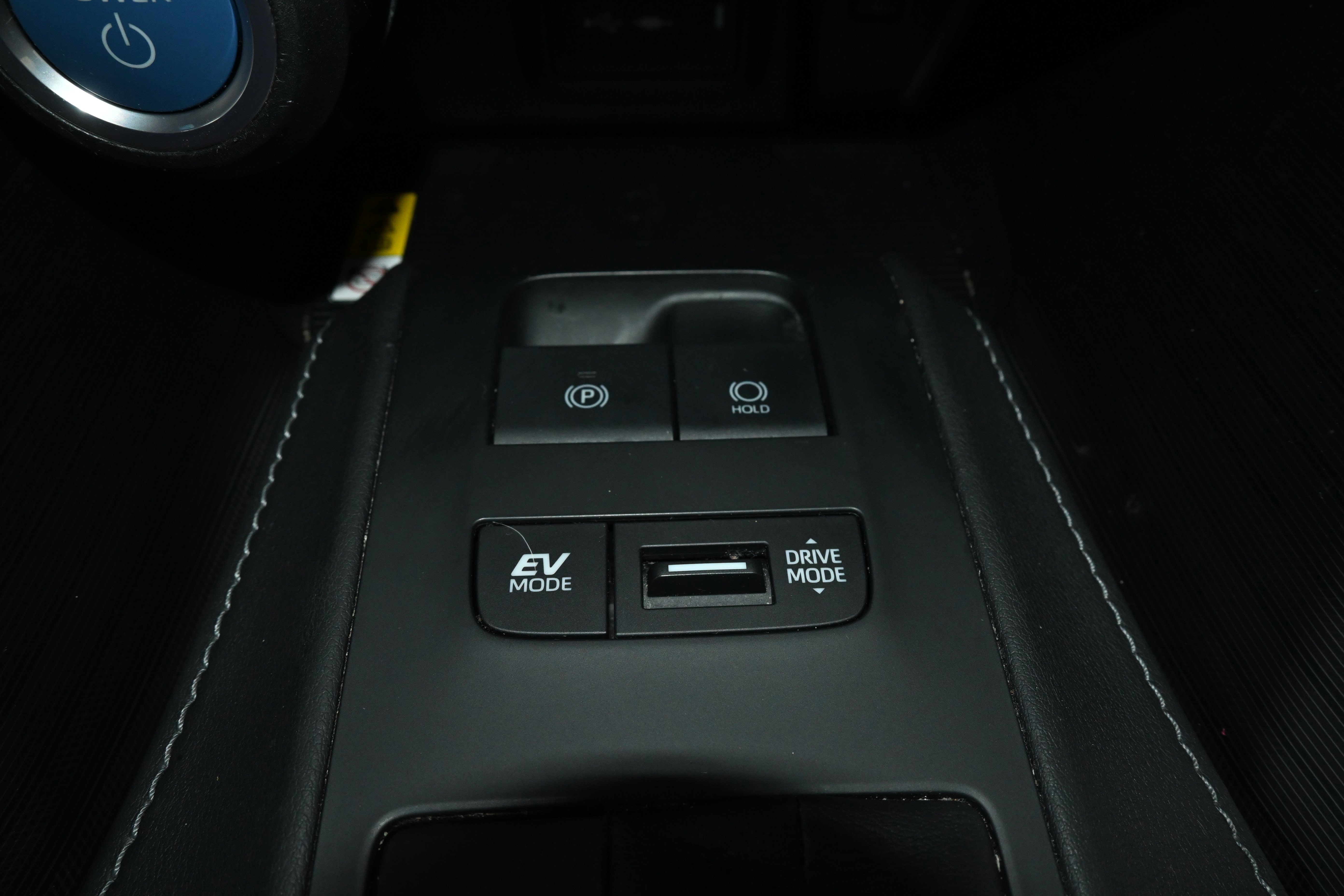 Used 2021 Toyota Venza XLE w/ Softex Package image 30