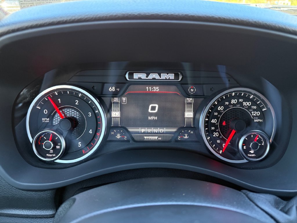 Used 2025 RAM 2500 Tradesman AWD/4WD image 16